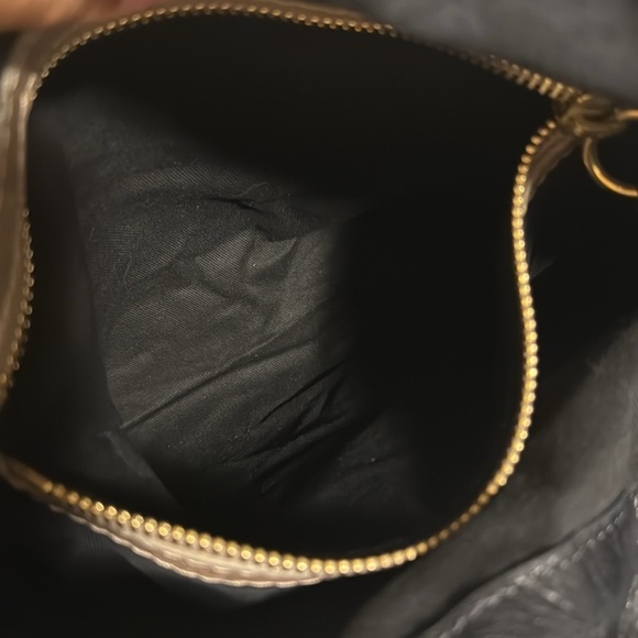 Chloe Bay Shoulder Bag - Picture 8 of 15